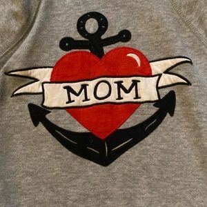 Grey kids “mom” sweat shirt 3t